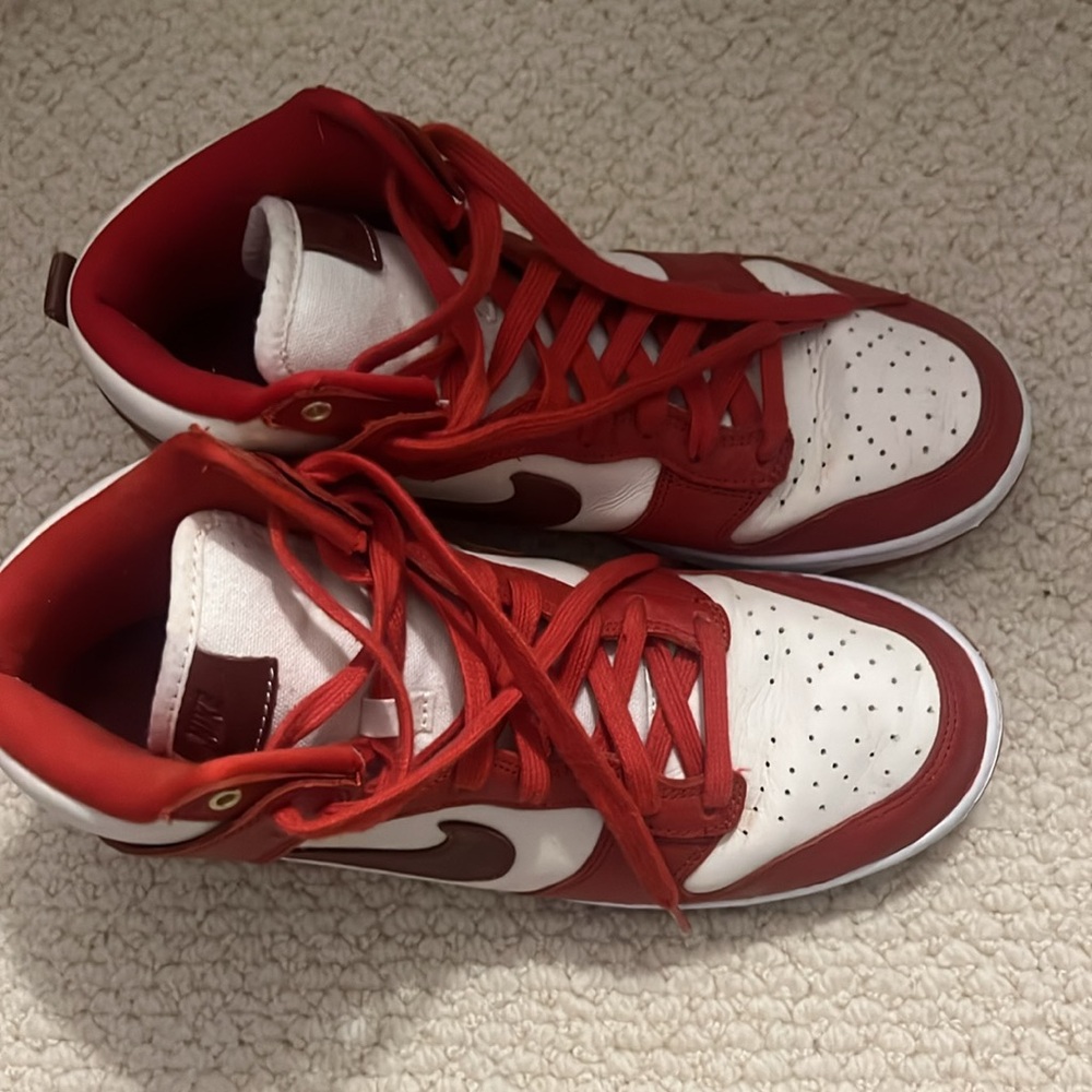 Nike Dunk - Picture 2 of 5